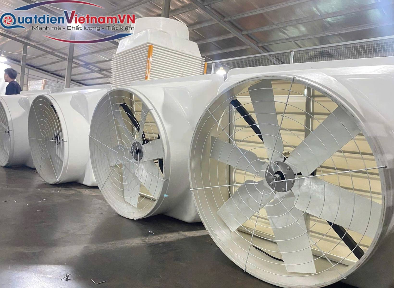 quat thong gio trang trai composite 1460