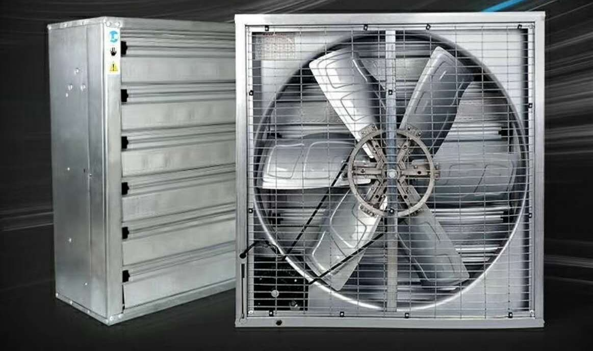 quat thong gio vuong cong nghiep