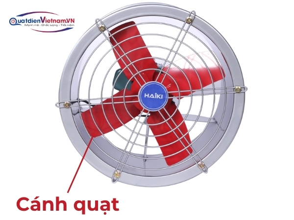 Cánh quạt 4 lá thiết kế khí động học tối ưu, giảm tiêu thụ năng lượng