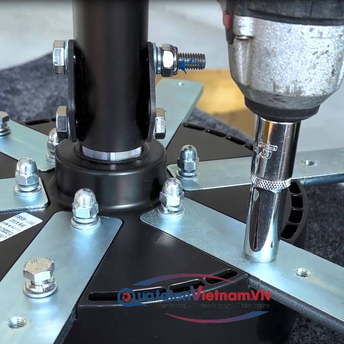 quat gia do voi dong co quat tran